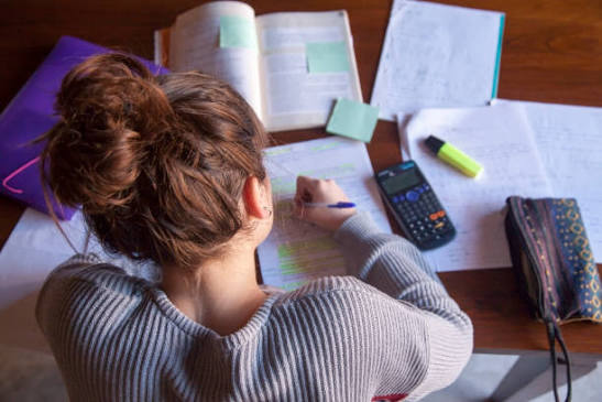 lbs mim application deadline